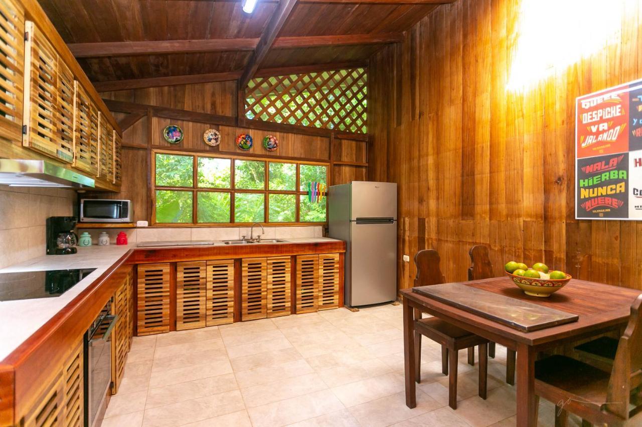 La Kukula Lodge Puerto Viejo de Talamanca Экстерьер фото